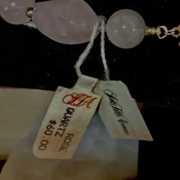 VTG Rose Quartz Gemstone Necklace New With Tags Saks Fifth Avenue 85 grams Rare - Picture 4 of 4